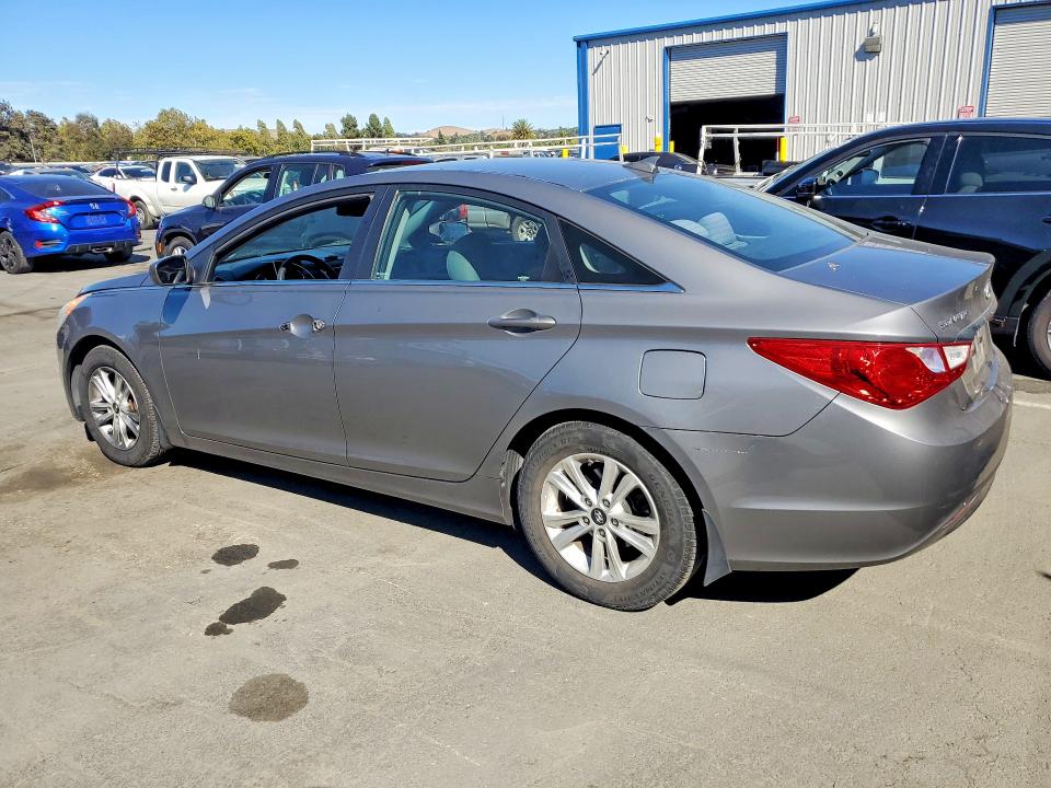 2013 Hyundai Sonata მანქანა იყიდება აუქციონზე, vin: 5NPEB4AC5DH746193, აუქციონის ნომერი: 61937916