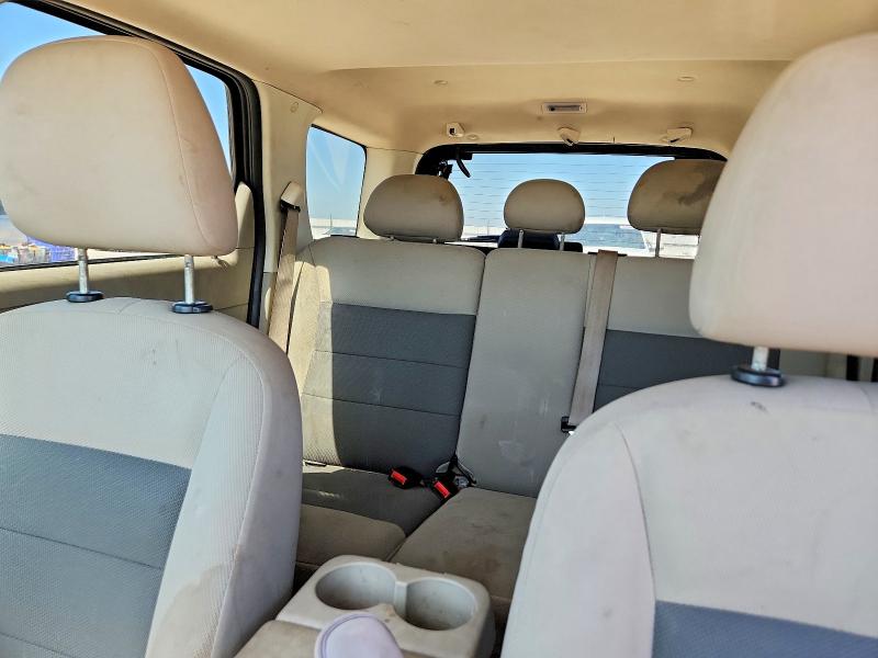 61902776 :رقم المزاد ، 1FMCU03188KC39815 vin ، 2008 Ford Escape مزاد بيع