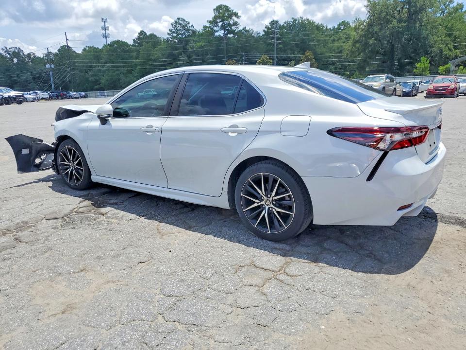 Auction sale of the 2022 Toyota Camry, vin: 4T1G11AK6NU052875, lot number: 61139496