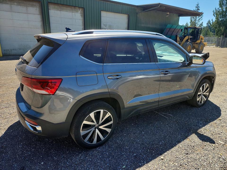 63584106 :رقم المزاد ، 3VVSX7B28RM063497 vin ، 2024 Volkswagen Taos مزاد بيع