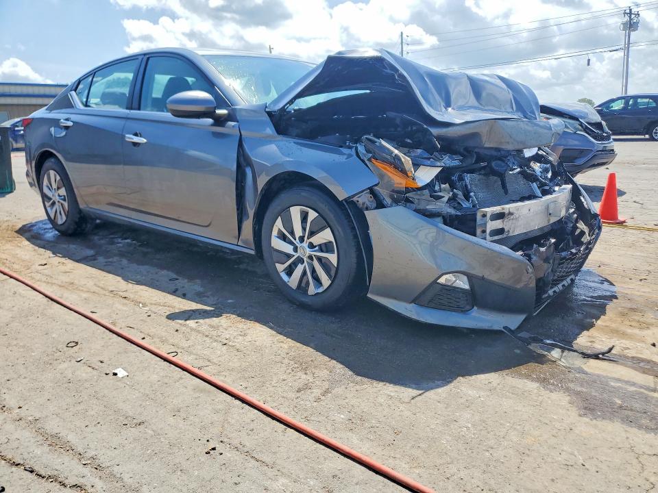 Продаж на аукціоні авто 2019 Nissan Altima, vin: 1N4BL4BV8KC227802, номер лоту: 61711476