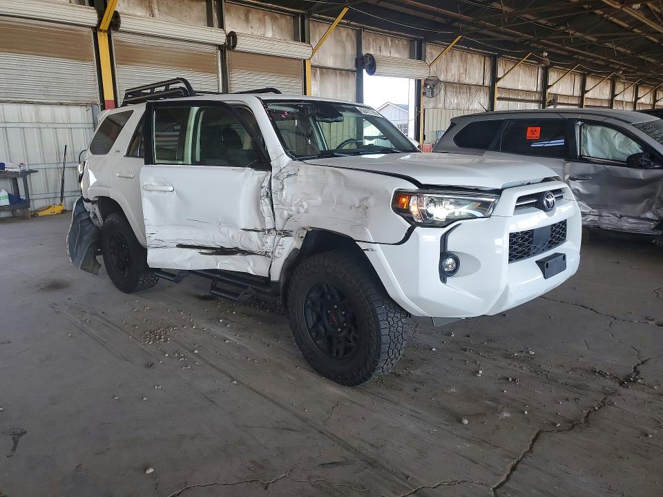 63417796 :رقم المزاد ، JTEMU5JR2M5933001 vin ، 2021 Toyota 4runner مزاد بيع