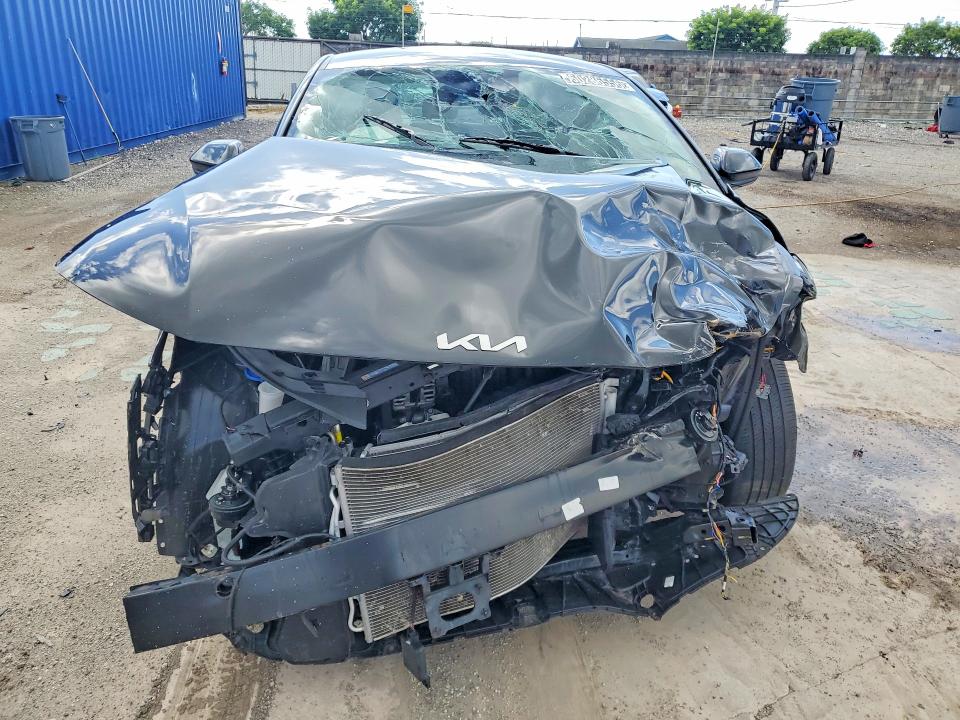 Продажа на аукционе авто 2025 Kia K4, vin: 3KPFT4DE6SE074760, номер лота: 60286556
