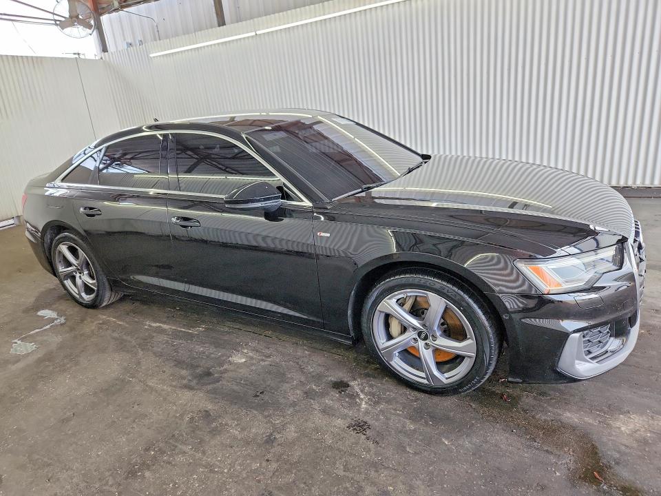 62933176 :رقم المزاد ، WAUL2BF23RN045278 vin ، 2024 Audi A6 مزاد بيع