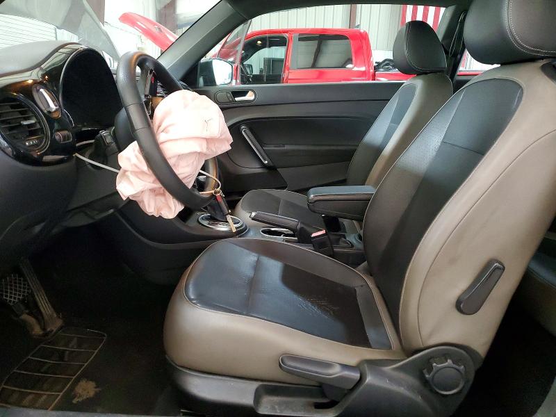 2015 Volkswagen Beetle მანქანა იყიდება აუქციონზე, vin: 3VWF17AT9FM629445, აუქციონის ნომერი: 59324136