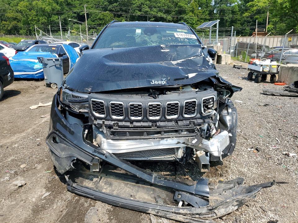 61859956 :رقم المزاد ، 3C4NJDBN3ST617353 vin ، 2025 Jeep Compass مزاد بيع