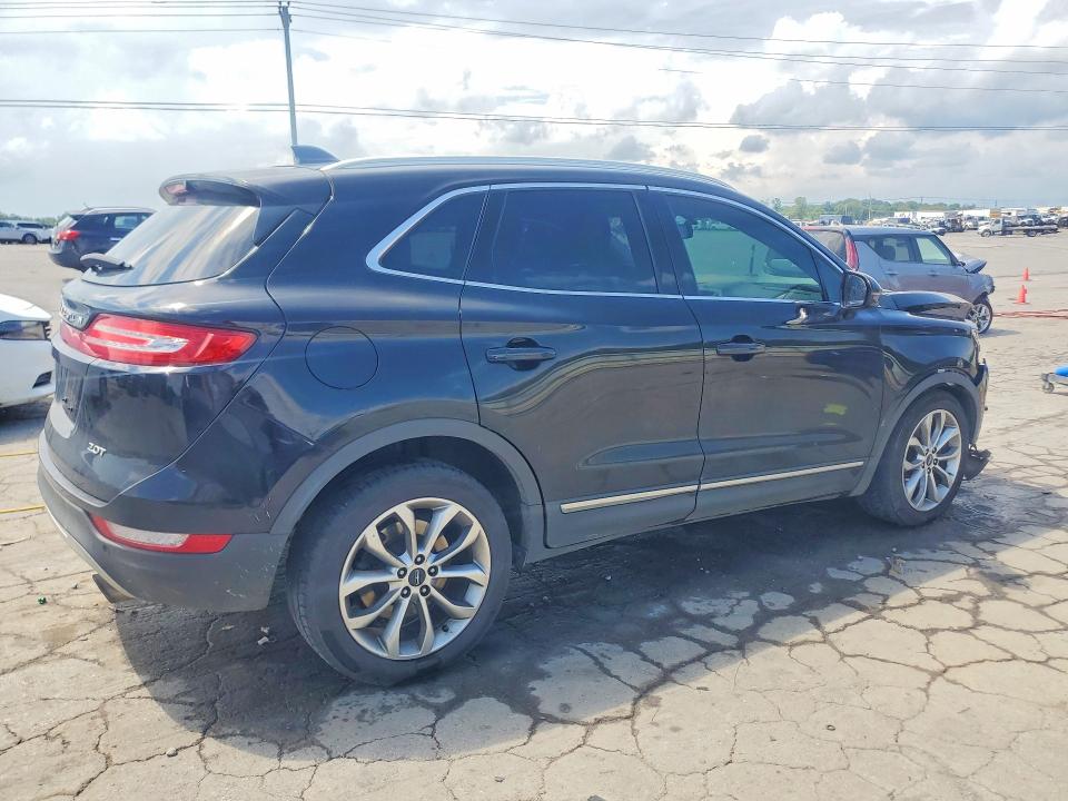 60454186 :رقم المزاد ، 5LMCJ2C96HUL27659 vin ، 2017 Lincoln Mkc مزاد بيع