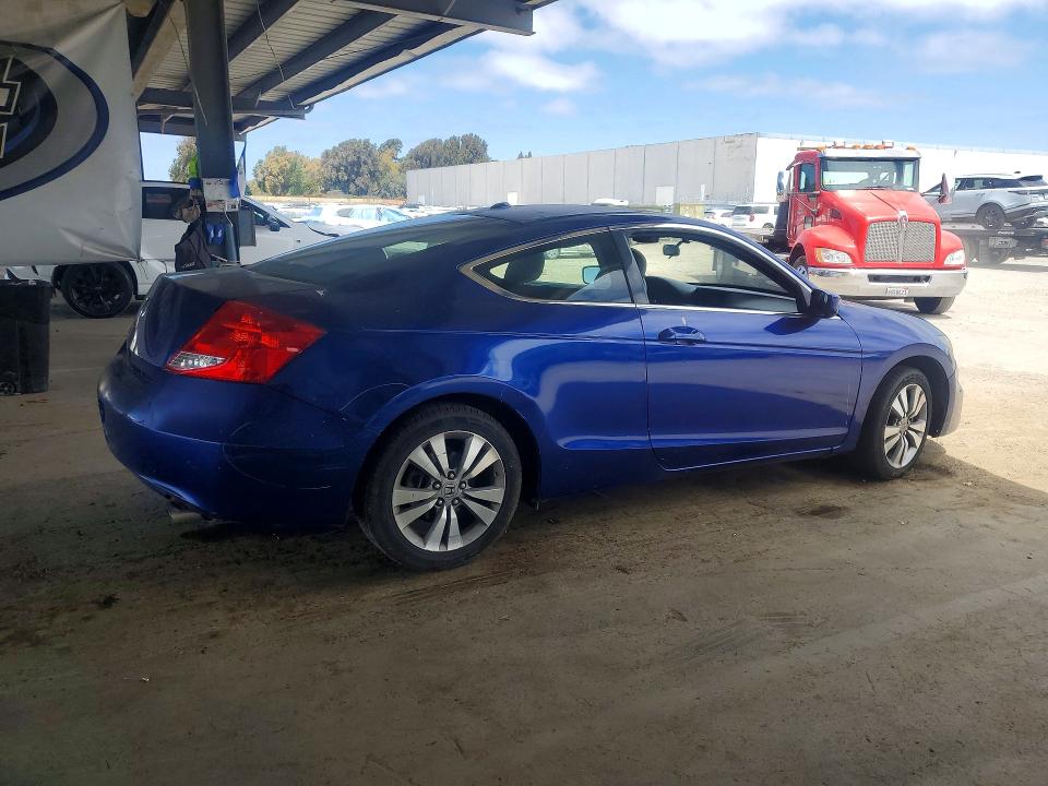 Auction sale of the 2011 Honda Accord, vin: 1HGCS1B80BA001096, lot number: 62450786