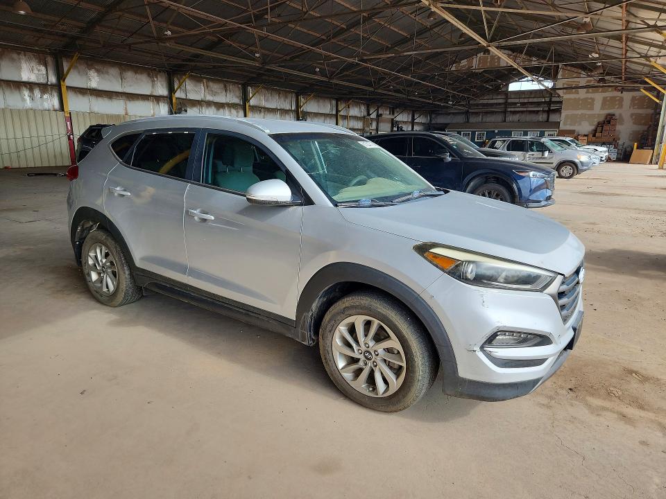Продажа на аукционе авто 2016 Hyundai Tucson, vin: KM8J33A20GU212733, номер лота: 61504716