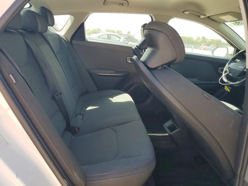 Продажа на аукционе авто 2025 Kia K4, vin: 3KPFT4DE4SE115886, номер лота: 59908396