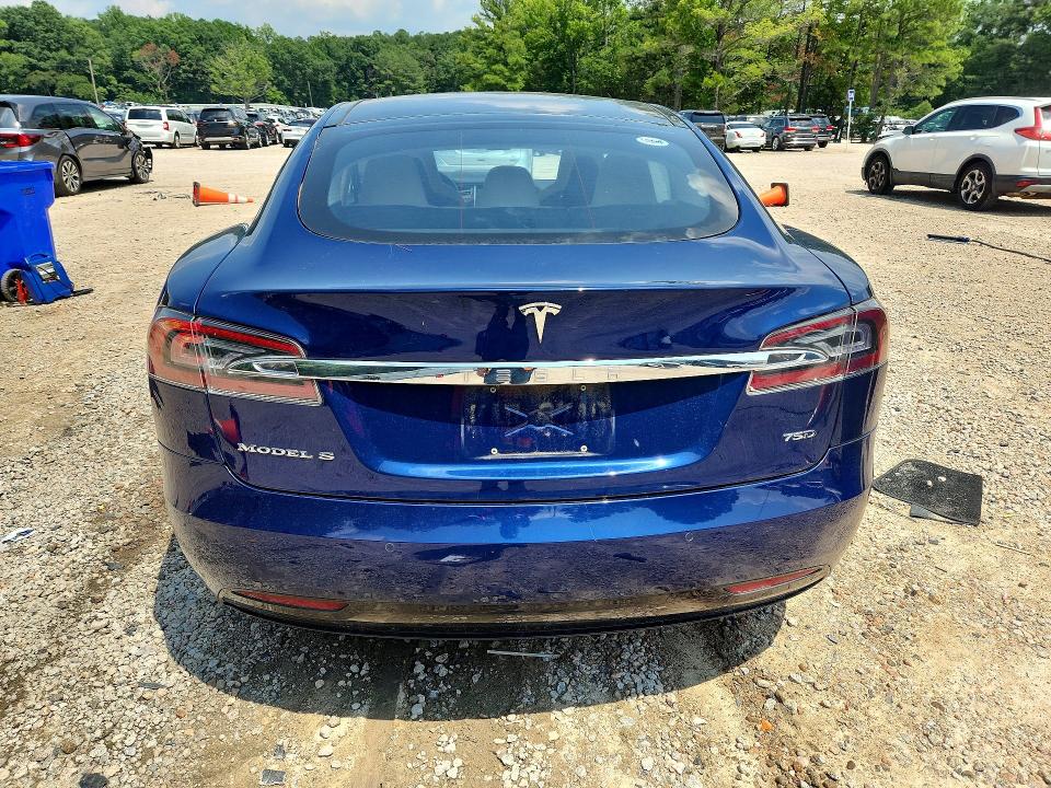 62441216 :رقم المزاد ، 5YJSA1E20GF168125 vin ، 2016 Tesla Model S مزاد بيع