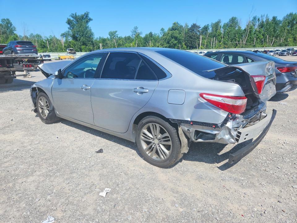 62400676 :رقم المزاد ، 4T1BF1FK4GU570880 vin ، 2016 Toyota Camry مزاد بيع