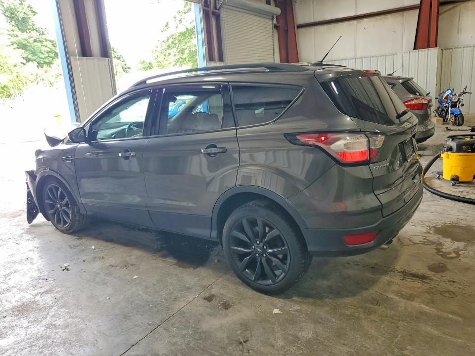 2018 Ford Escape მანქანა იყიდება აუქციონზე, vin: 1FMCU9GD8JUB92854, აუქციონის ნომერი: 60811876