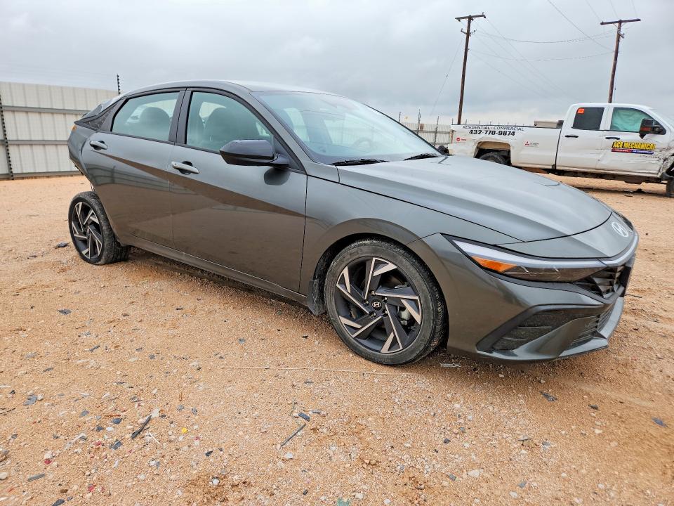 61505226 :رقم المزاد ، KMHLM4DG1SU012035 vin ، 2025 Hyundai Elantra مزاد بيع