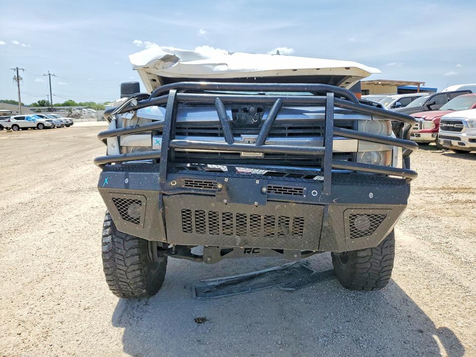 Продаж на аукціоні авто 2015 Chevrolet Silverado, vin: 1GC1KWE86FF549014, номер лоту: 61141226