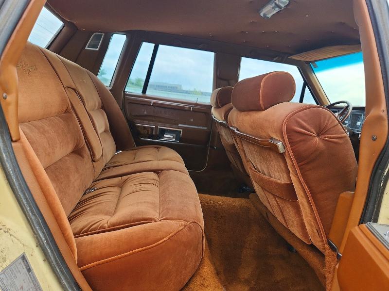 60298446 :رقم المزاد ، 1LNBP94F3BY612359 vin ، 1981 Lincoln Town Car مزاد بيع