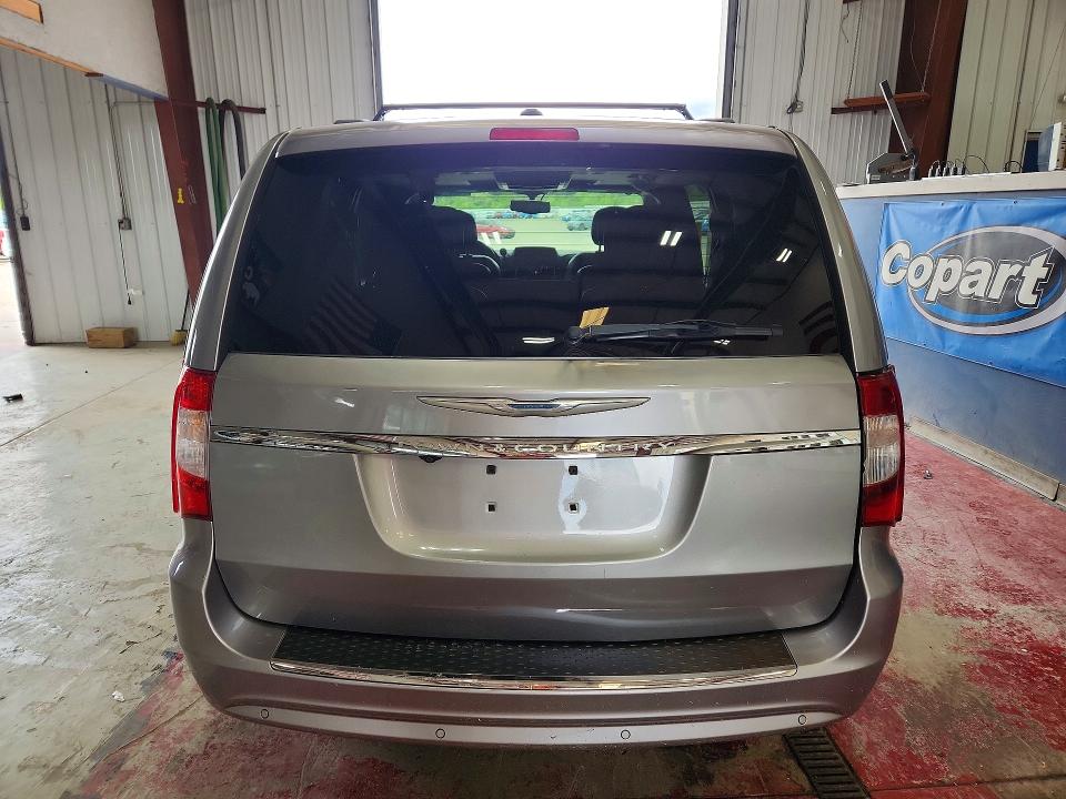 2014 Chrysler Town & Country მანქანა იყიდება აუქციონზე, vin: 2C4RC1CG0ER425650, აუქციონის ნომერი: 62205356