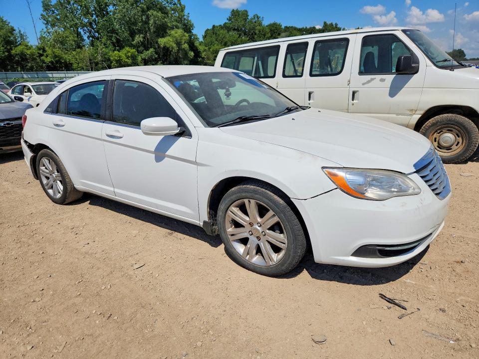 59835046 :رقم المزاد ، 1C3CCBBB9DN505580 vin ، 2013 Chrysler 200 مزاد بيع