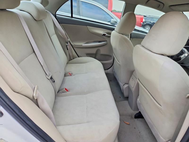 62493696 :رقم المزاد ، 1NXBU4EEXAZ233396 vin ، 2010 Toyota Corolla مزاد بيع