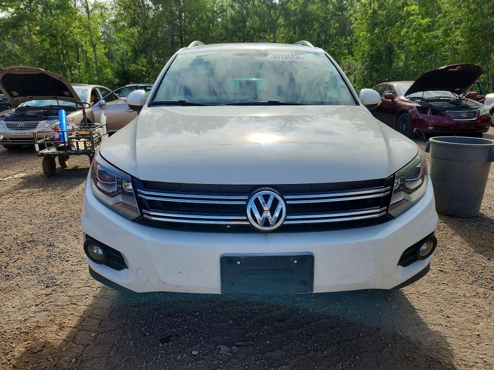 60131436 :رقم المزاد ، WVGBV7AX4CW604498 vin ، 2012 Volkswagen Tiguan مزاد بيع