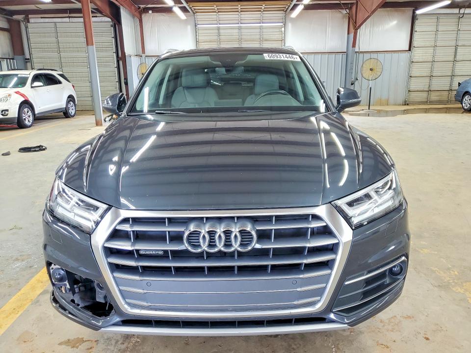 60931446 :رقم المزاد ، WA1BNAFY5L2000866 vin ، 2020 Audi Q5 مزاد بيع