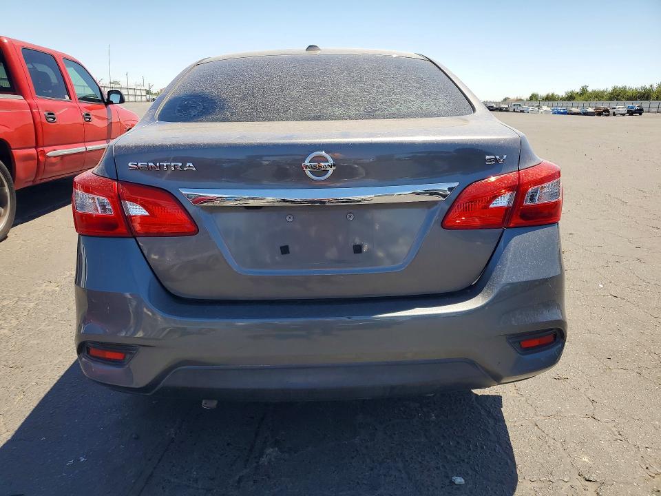 Продаж на аукціоні авто 2018 Nissan Sentra, vin: 3N1AB7AP3JY309572, номер лоту: 61121856