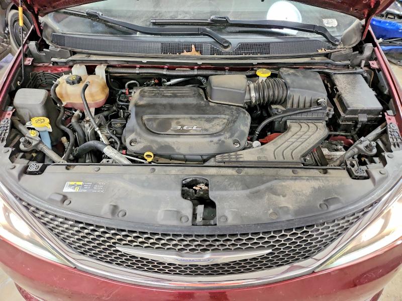 58594096 :رقم المزاد ، 2C4RC1BG7HR588009 vin ، 2017 Chrysler Pacifica مزاد بيع