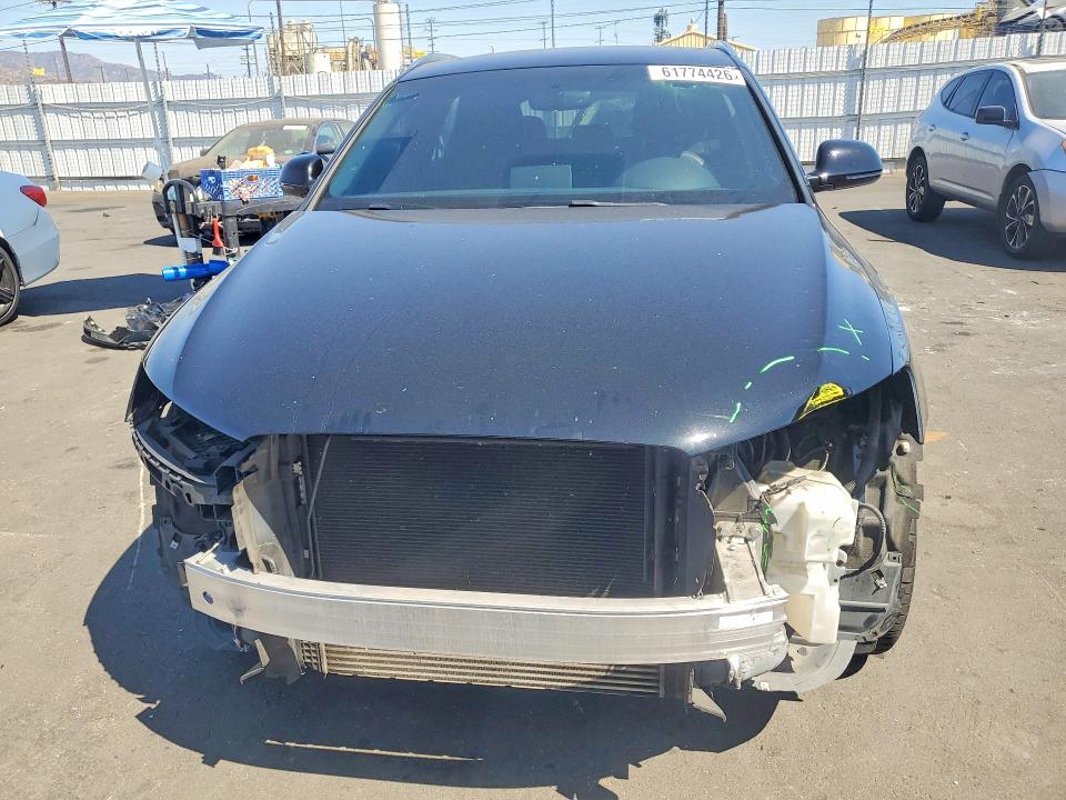 2018 Audi Q3 მანქანა იყიდება აუქციონზე, vin: WA1BCCFS6JR014910, აუქციონის ნომერი: 61774426