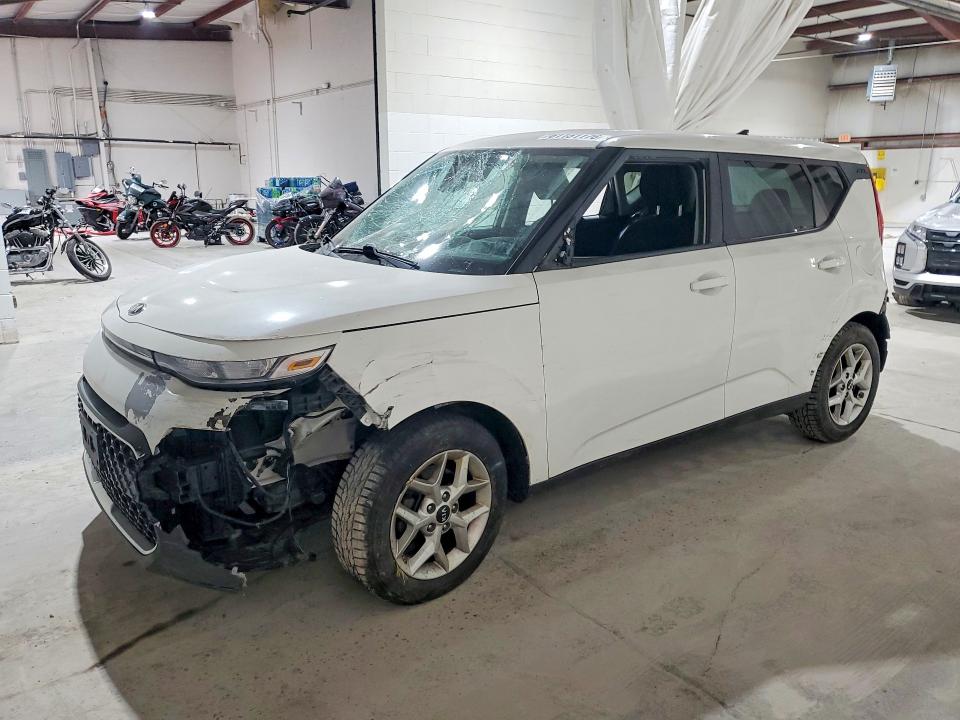 2020 Kia Soul მანქანა იყიდება აუქციონზე, vin: KNDJ23AU0L7000898, აუქციონის ნომერი: 61151176