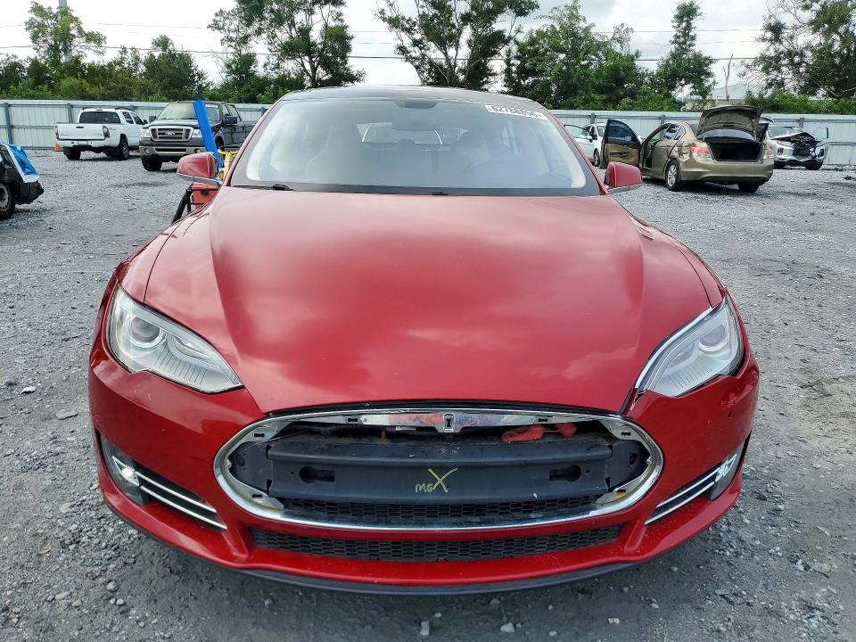 2014 Tesla Model S მანქანა იყიდება აუქციონზე, vin: 5YJSA1S16EFP50626, აუქციონის ნომერი: 62788856