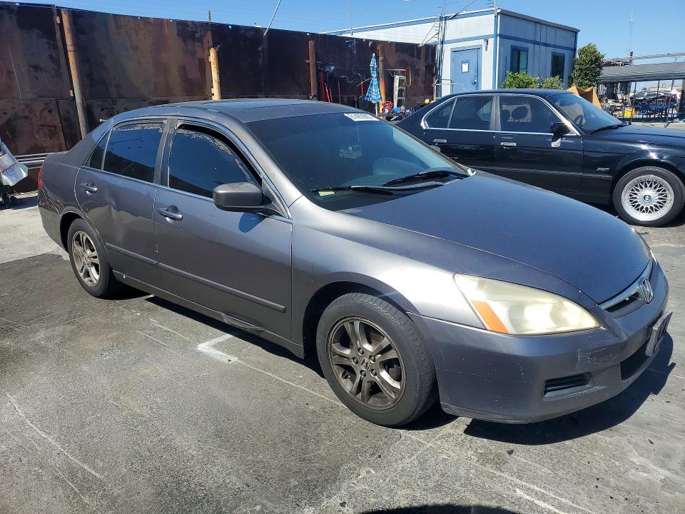Продажа на аукционе авто 2006 Honda Accord, vin: 1HGCM56716A124656, номер лота: 61403926