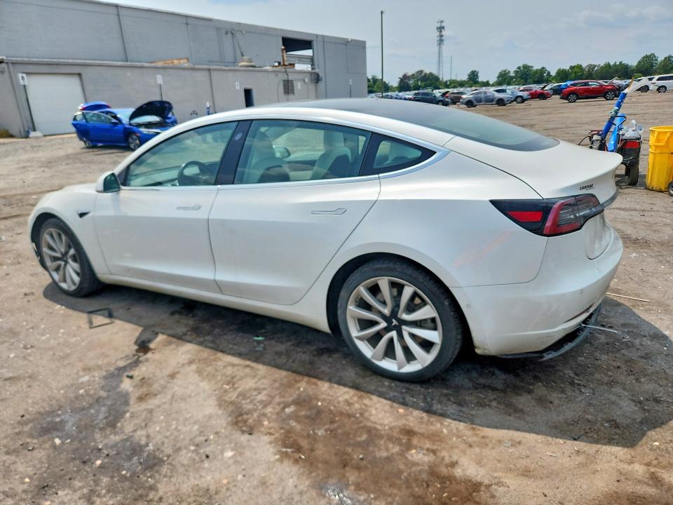 Продаж на аукціоні авто 2019 Tesla Model 3, vin: 5YJ3E1EA4KF413243, номер лоту: 62860026