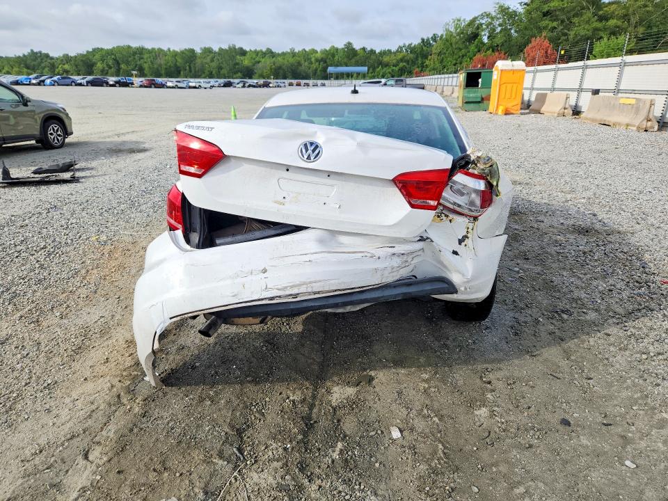 60875036 :رقم المزاد ، 1VWAP7A32EC010324 vin ، 2014 Volkswagen Passat مزاد بيع