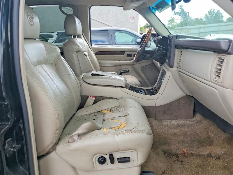 63168896 :رقم المزاد ، 1GYEK63N92R301689 vin ، 2002 Cadillac Escalade مزاد بيع