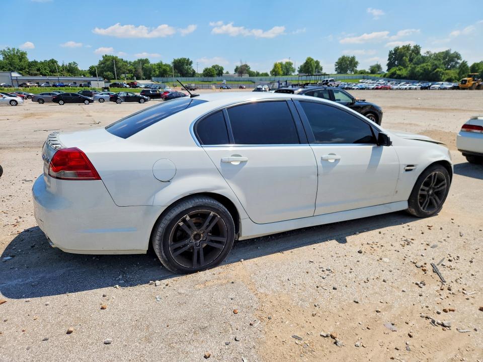 60889806 :رقم المزاد ، 6G2ER57718L130933 vin ، 2008 Pontiac G8 مزاد بيع
