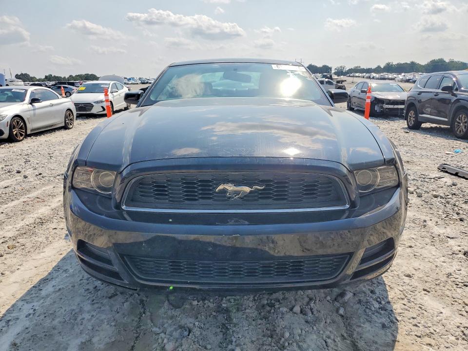 2013 Ford Mustang მანქანა იყიდება აუქციონზე, vin: 1ZVBP8AM3D5252996, აუქციონის ნომერი: 63016326