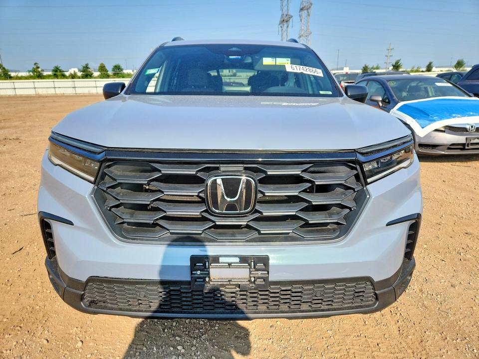 Продажа на аукционе авто 2024 Honda Pilot, vin: 5FNYG1H37RB005763, номер лота: 61742866