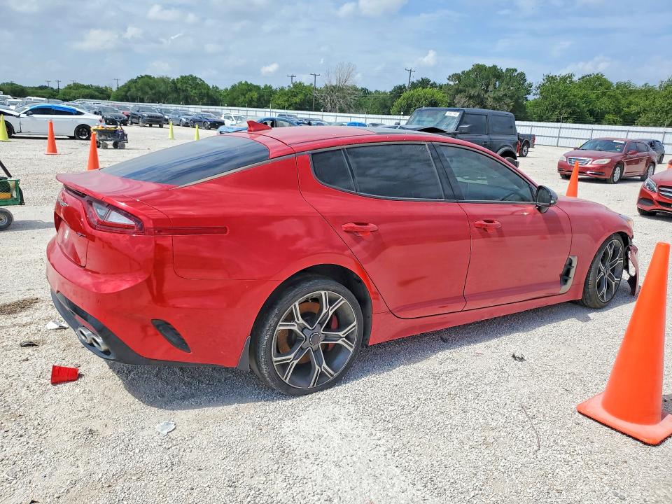 2018 Kia Stinger მანქანა იყიდება აუქციონზე, vin: KNAE55LC7J6040193, აუქციონის ნომერი: 57370676