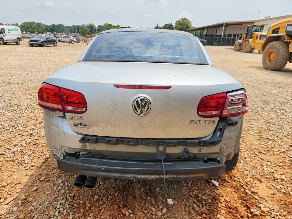62811786 :رقم المزاد ، WVWBW8AHXFV002621 vin ، 2015 Volkswagen Eos مزاد بيع