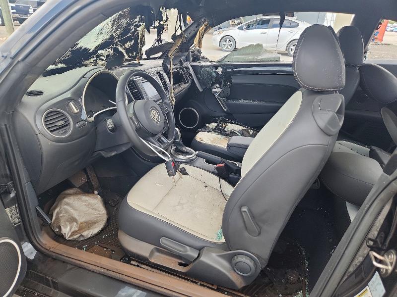 61483376 :رقم المزاد ، 3VWJD7AT6KM713072 vin ، 2019 Volkswagen Beetle مزاد بيع