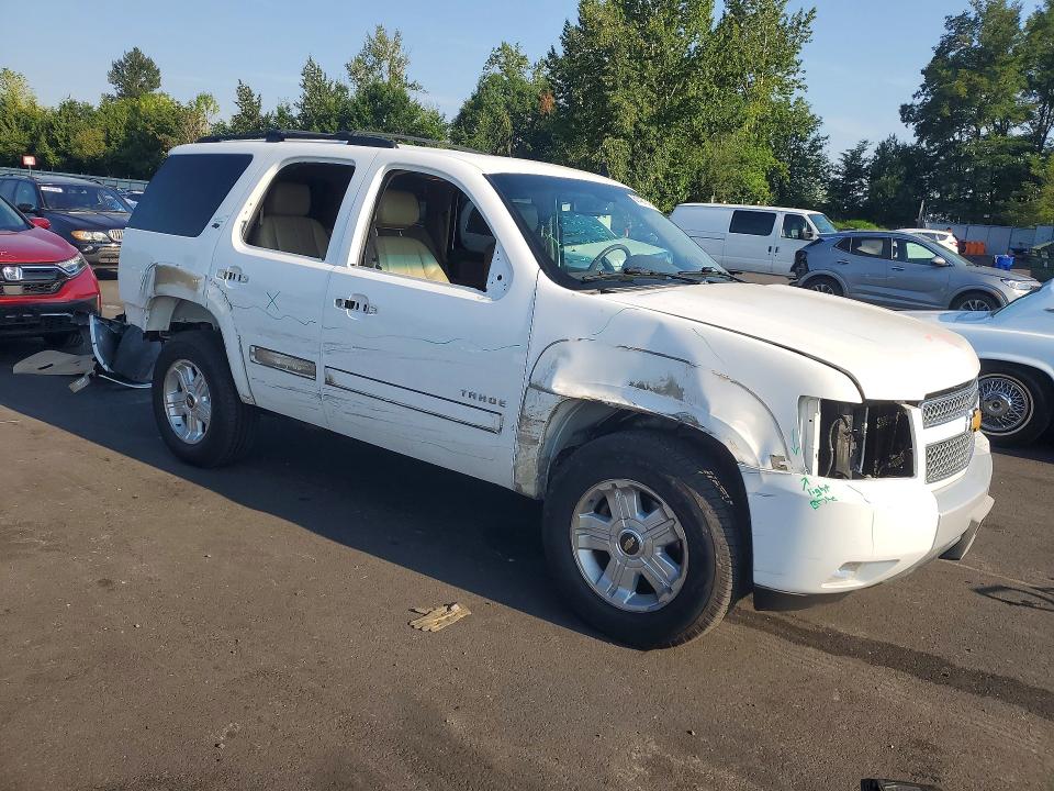 Auction sale of the 2014 Chevrolet Tahoe, vin: 1GNSKBE03ER215888, lot number: 61421316