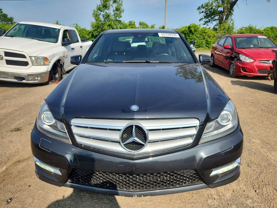 Продаж на аукціоні авто 2012 Mercedes-benz C, vin: WDDGF8BB6CA719607, номер лоту: 62339936