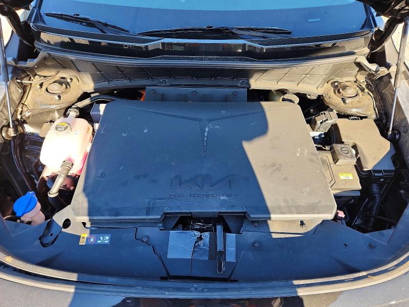 60779316 :رقم المزاد ، KNDCR3L11R5116977 vin ، 2024 Kia Niro مزاد بيع