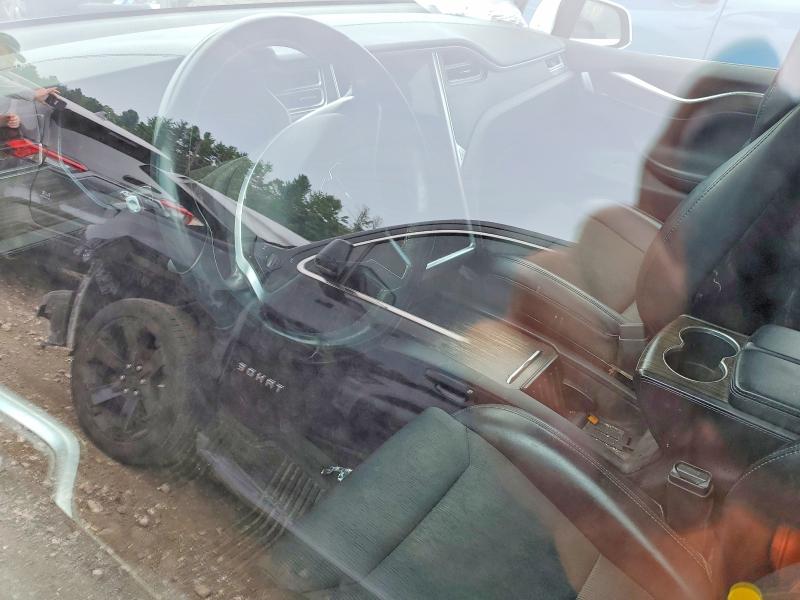 60556546 :رقم المزاد ، 5YJXCBE29GF022814 vin ، 2016 Tesla Model X مزاد بيع
