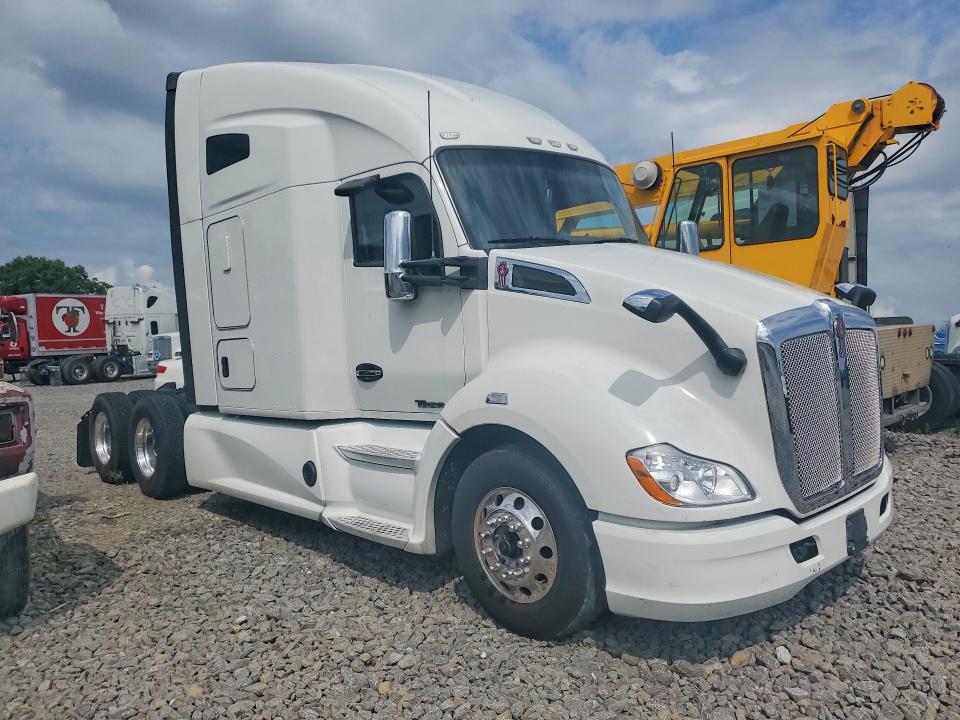Продажа на аукционе авто 2021 Kenworth T680, vin: 1XKYDP9X5MJ459237, номер лота: 61014336