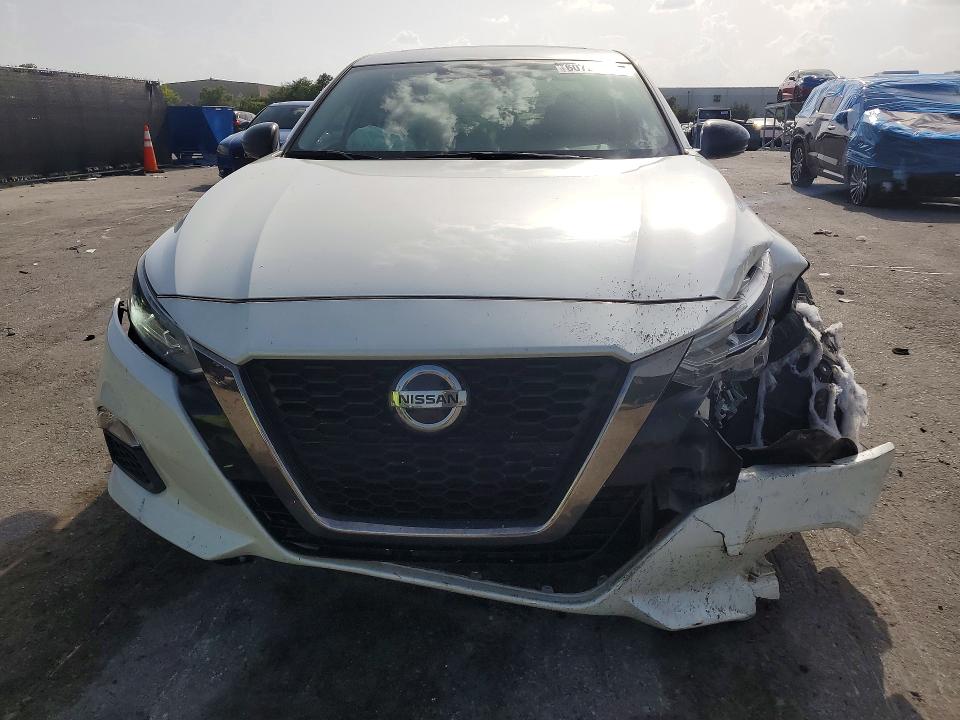 60722906 :رقم المزاد ، 1N4BL4CV6LC177255 vin ، 2020 Nissan Altima مزاد بيع