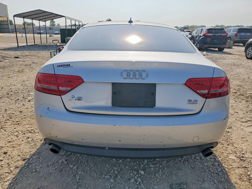 Продажа на аукционе авто 2010 Audi A5, vin: WAUVKAFR7AA006155, номер лота: 60922026