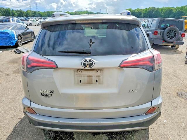 60175886 :رقم المزاد ، JTMWFREV2JJ179185 vin ، 2018 Toyota Rav4 مزاد بيع