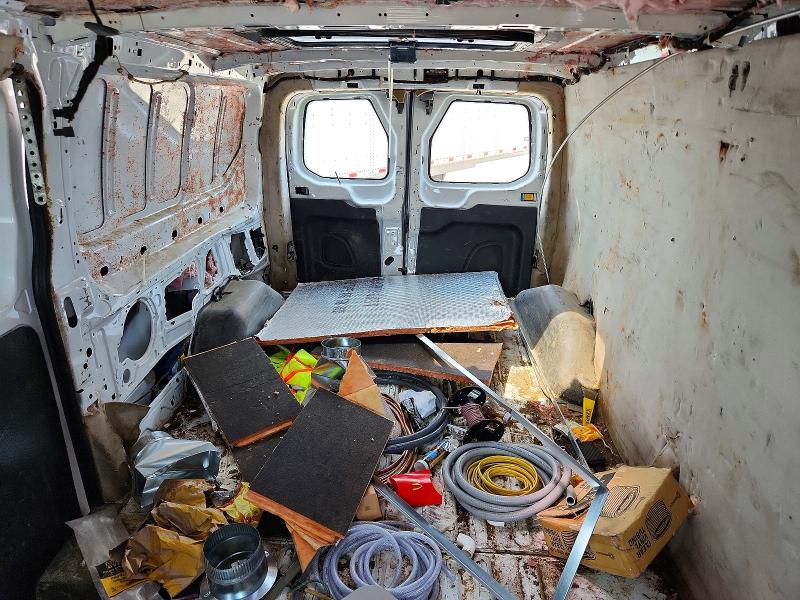2015 Ford Transit მანქანა იყიდება აუქციონზე, vin: 1FTNE2YM4FKA32263, აუქციონის ნომერი: 63563266