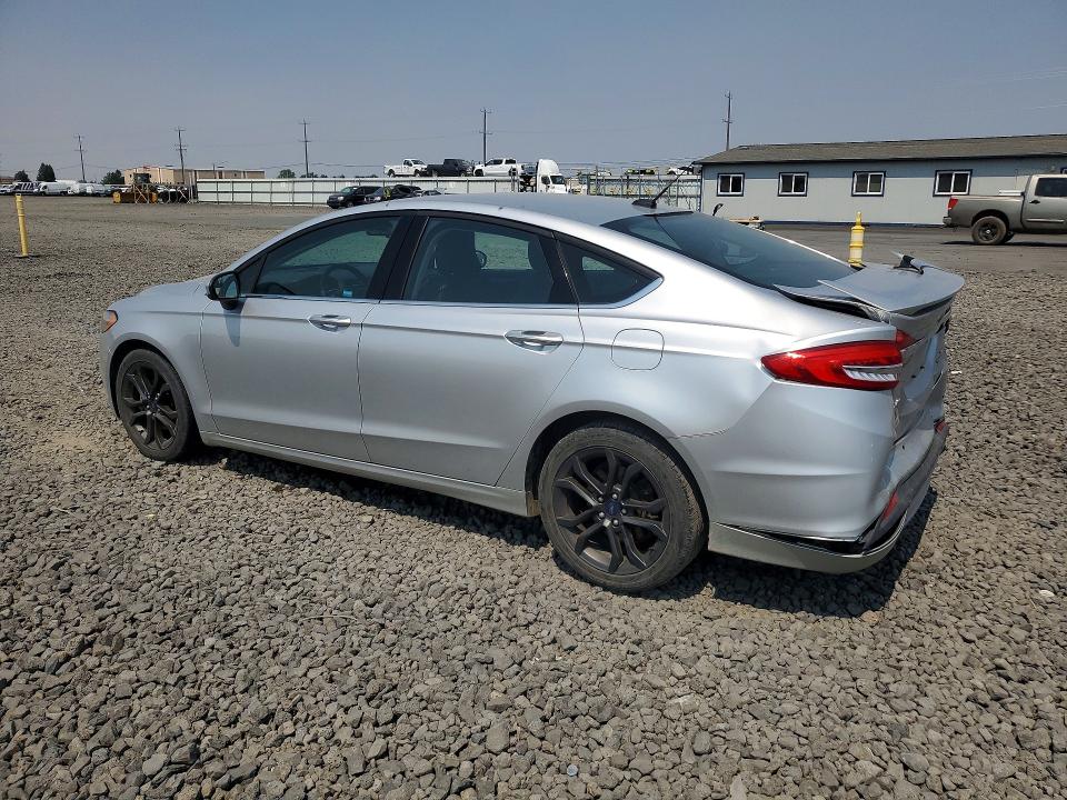 2018 Ford Fusion მანქანა იყიდება აუქციონზე, vin: 3FA6P0HD7JR214102, აუქციონის ნომერი: 63144416